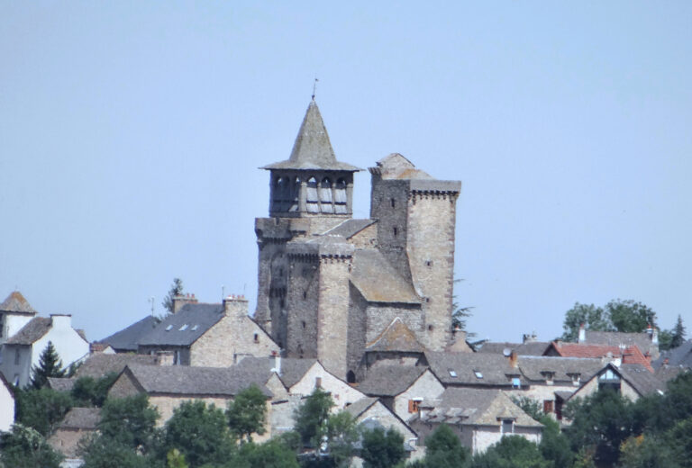 Eglise Fortifiée de Sainte Radegonde