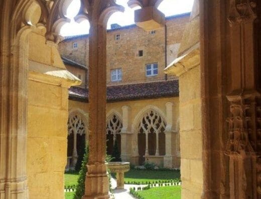 Cloître de Cadouin