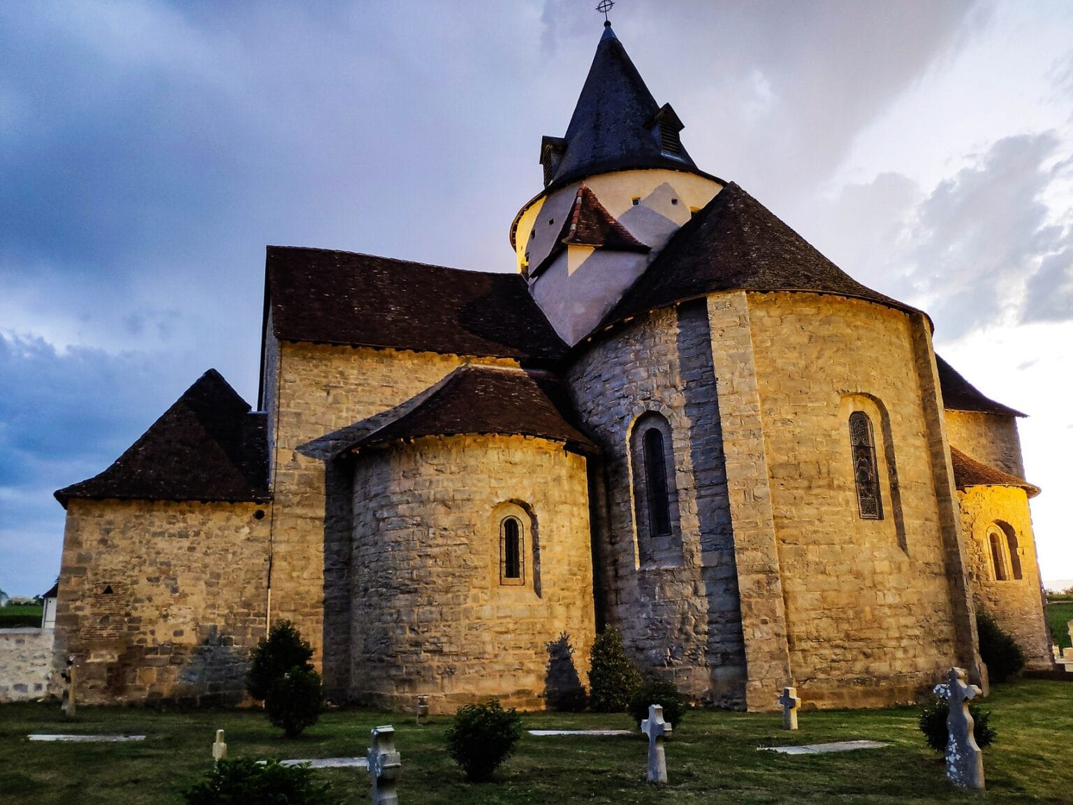 L'abbaye et l'église de Sauvelade