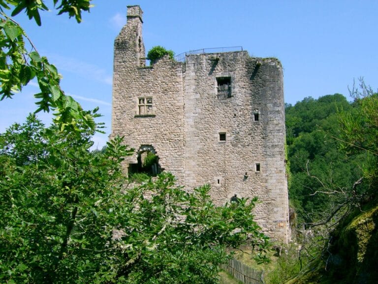 Les Tours de Merle