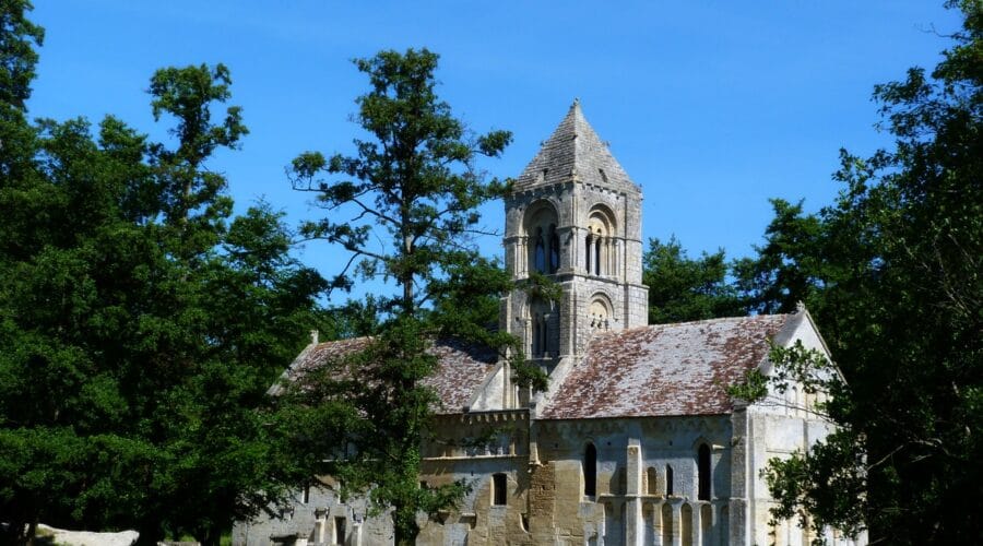 Église Saint-Pierre de Thaon