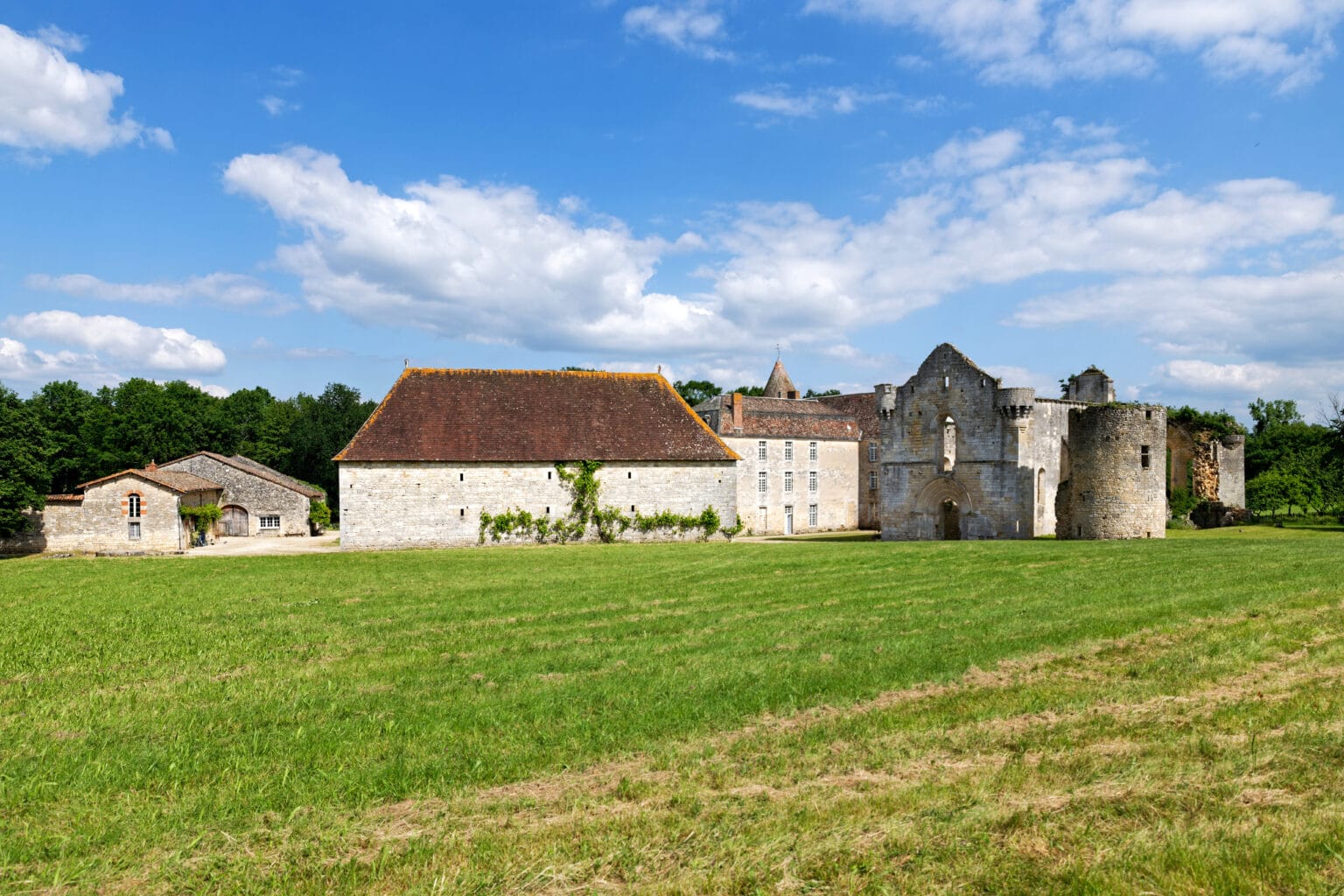 Abbaye Royale de La Réau