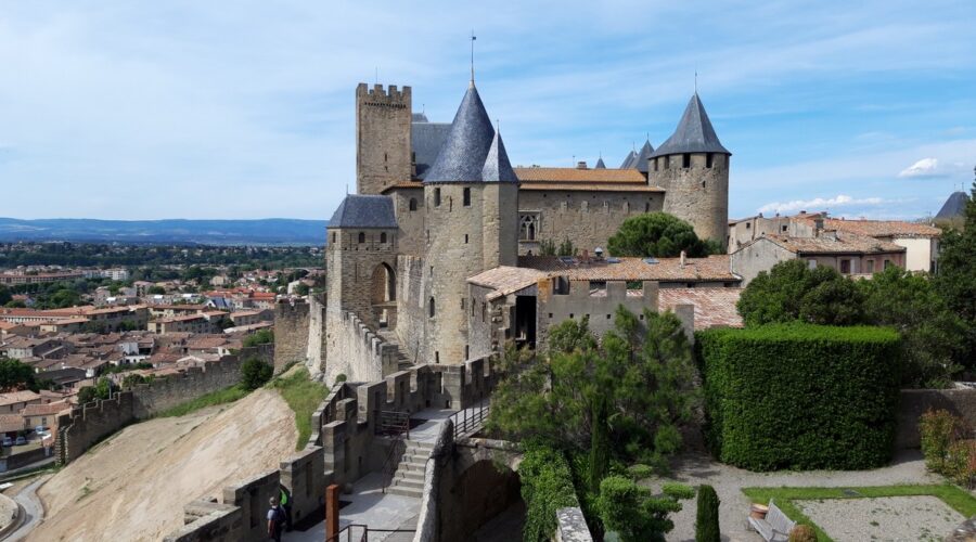 CHÂTEAU ET REMPARTS DE LA CITÉ DE CARCASSONNE