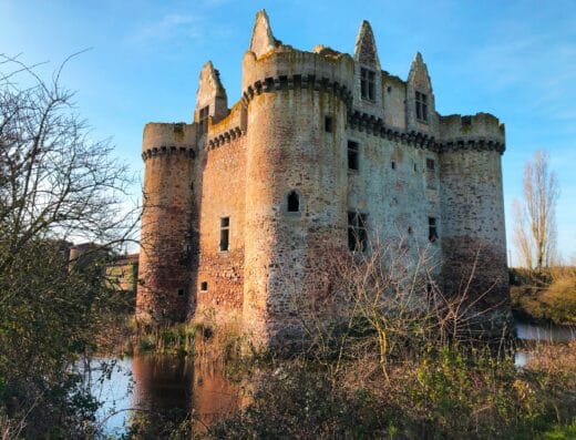 Château Fort de l'Ebaupinay