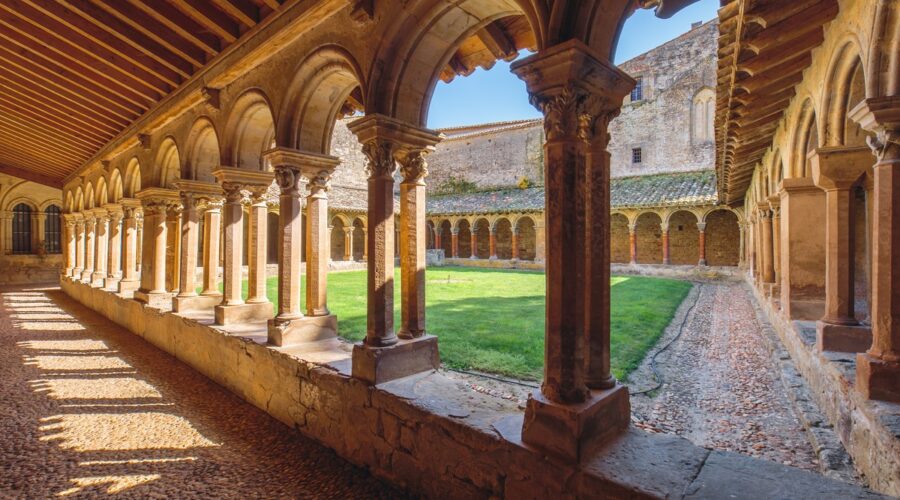 ABBAYE-CATHÉDRALE DE SAINT-PAPOUL