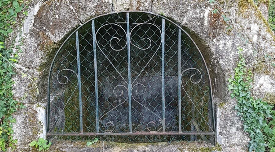 Fontaine Saint Remy Le Temple Varetz