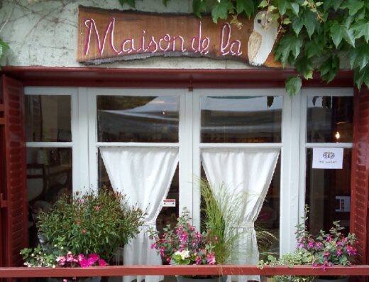 Maison de la chouette à Ste Eulalie d'Olt