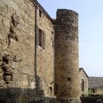 Vestiges des remparts de Castelnau-Pégayrols