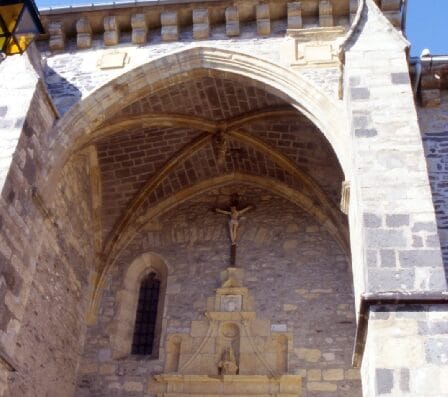 Église St Laurent de Prades d'Aubrac