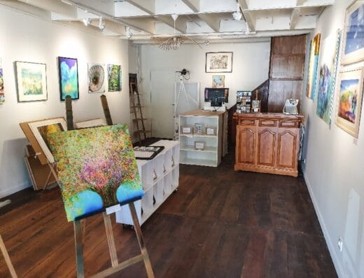La Gallery