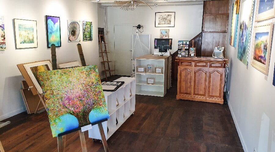 La Gallery