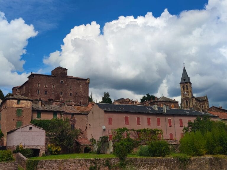 Château de Saint-Izaire et Musée de l&rsquo;Archerie