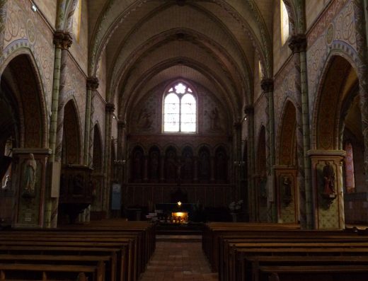 nef église saint germain de Chavagnes les eaux