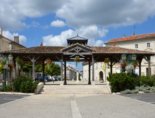 Village de Baignes-Sainte-Radegonde