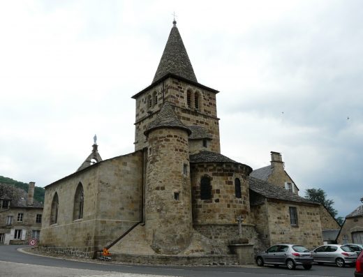 Eglise Saint Pierre de Menet