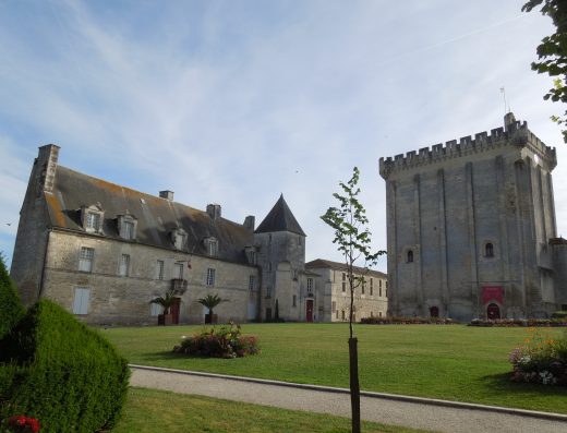 Donjon de Pons