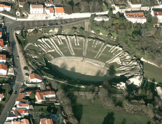 Amphithéâtre Gallo-Romain