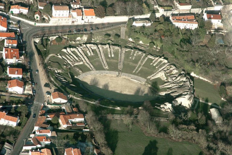 Amphithéâtre Gallo-Romain