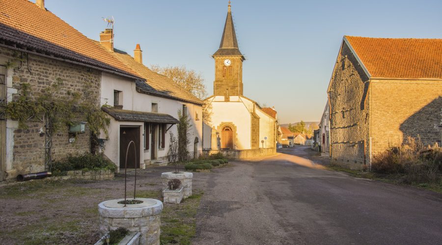 Église de la Nativité de Cussy le Châtel