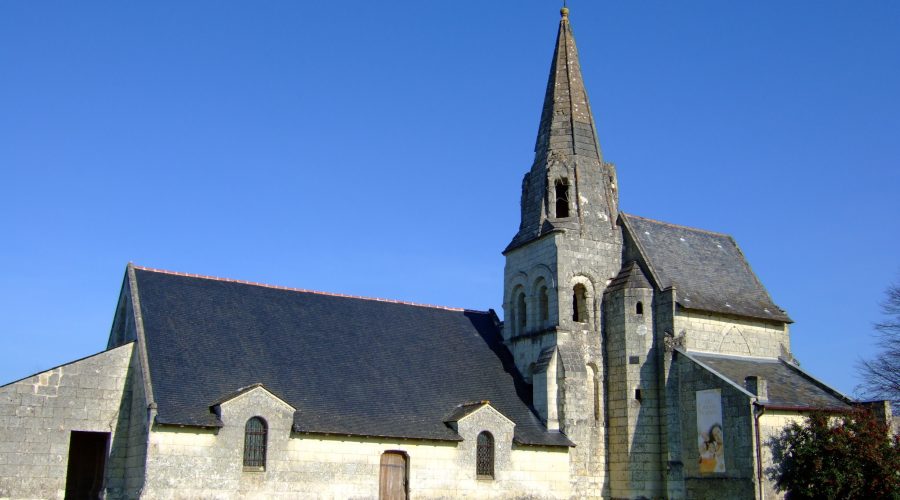 église saint pierre de parnay