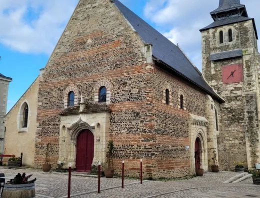Église Saint-Pierre et Saint-Romain