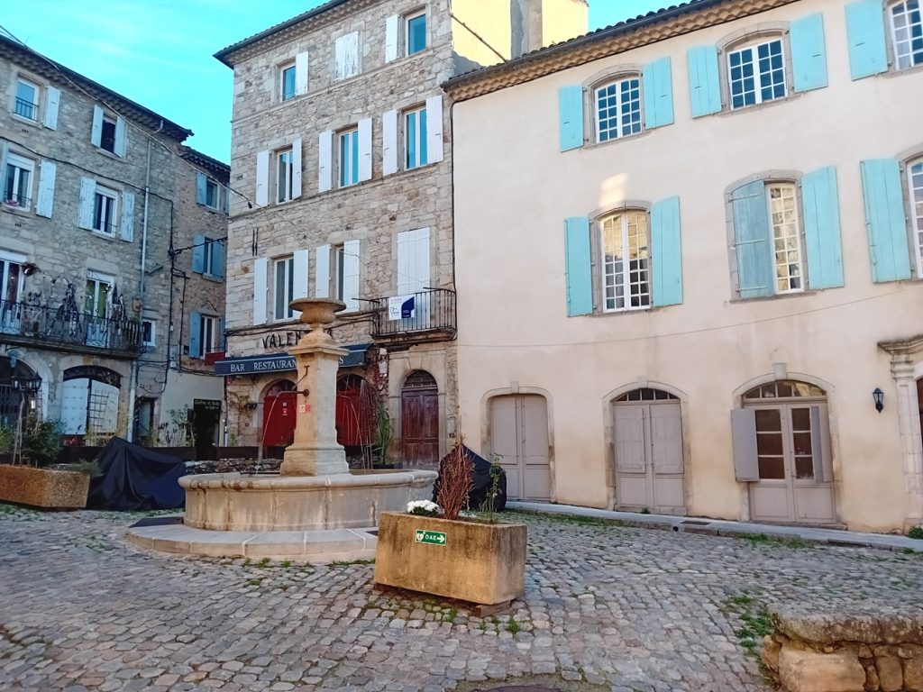 Place de la Peyre