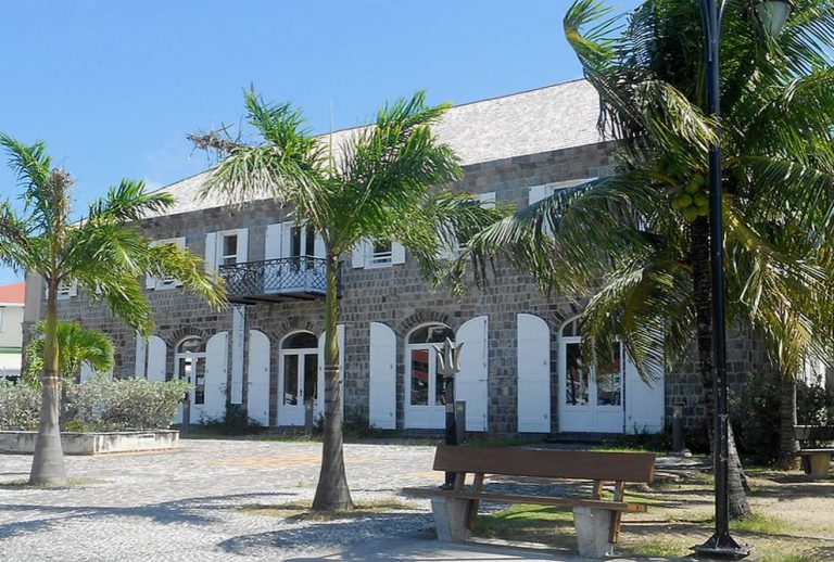 9 Le Wall House