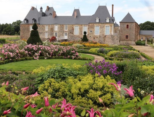Château des Arcis Le Printemps au Jardin d'agrément ou bouquetier