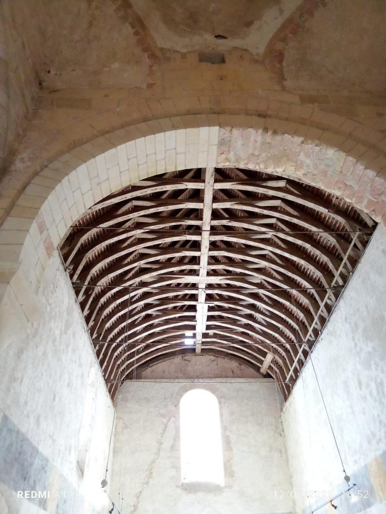 charpente église Béard
