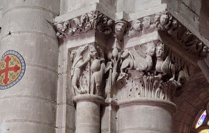 St-Denis Chapiteau Renard