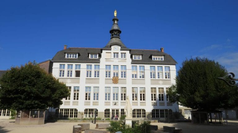 Behuard : La maison du sanctuaire