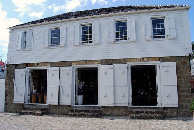 83752-francais-maison-dinzey-le-brigantin-rue-jeanne-darc-gustavia-inscrit-1990