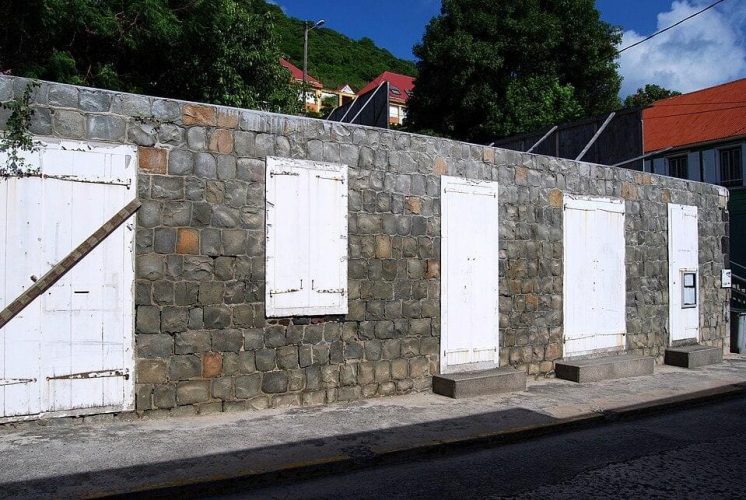 pa97100005-saint-barthelemy-maison-des-gouverneurs-actuellement-hotel-de-ville-de-gustavia